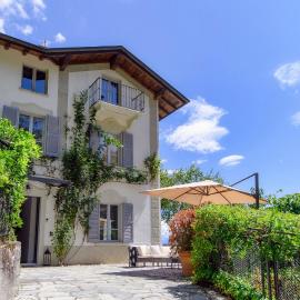 Villa Casasco - by MyHomeInComo, hotel in Casasco Intelvi