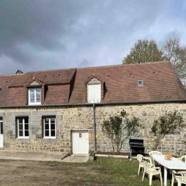 Maison restaurée avec charme à Domfront, animaux admis, wifi, près des pistes cyclables - FR-1-497-201