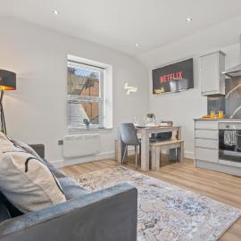Central Luxe Flats With Spa Facilities