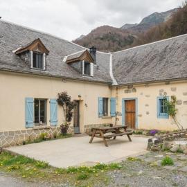 Chez Louise, hotel in Cauterets
