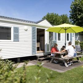 Vakantiepark Klein Strand - Comfort Chalet 4p, hotel di Jabbeke