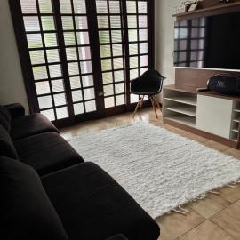 Home in Guapimirim for Family