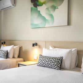 Nightcap at Seaford Hotel، فندق في Seaford
