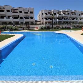 Apartamento encantador con piscina compartida a 500m de la playa - ES-376-16, hotel v destinácii Pulpí