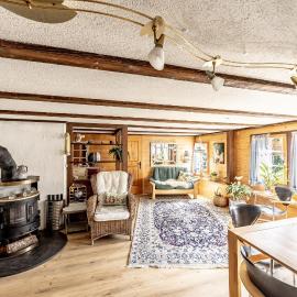 Chalet Idylle - mountain view & next to Interlaken, hotell sihtkohas Ringgenberg