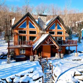 Ski Chalet - Mountain and Spa - Chalet Heritage, viešbutis mieste Saint-Philémon