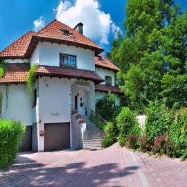 VILLA CASSIA w Rabce przy Parku Zdrojowym - smaczne śniadania i obiady