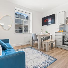 Cardiff Luxe Flats with Spa Facilities
