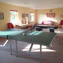 Lough Gara Lodge Self Catering, hotel in Gorteen