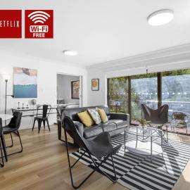 Urban Boho Chic 2BR Retreat w Balcony, Perth CBD