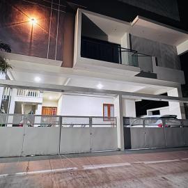 LUXE Premium Service Appartment, hotel in Mysore