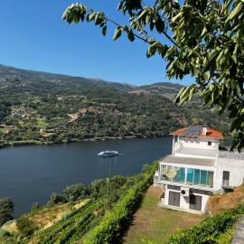 Douro Nest House, hotelli kohteessa Anreade