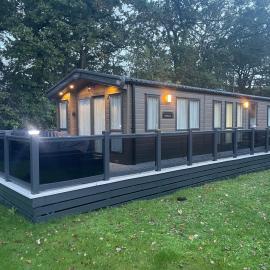 New Forest holiday lodge, hotel u gradu New Milton