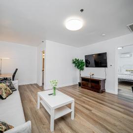 Cozy 2BR2BA Guest House in Alhambra