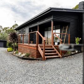 Hilltop Hideaway ~ Bay of Fires – hotel w mieście Binalong Bay