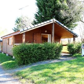 Séjour familial en chalet avec pêche, piscine naturelle et activités d'été