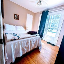 Private roomC Fee parking 15min downtown, hotell sihtkohas Longueuil