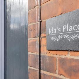 Ida's Place - Uk39577