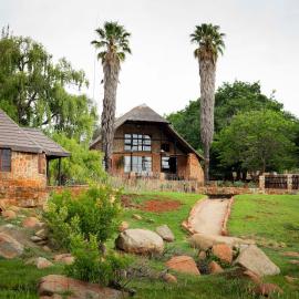 Riverman Cabin Country Lodge - Tonteldoos, hotell sihtkohas Tonteldoos