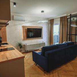 Modern Luxury Apartment & Parking, hotel in Leszno