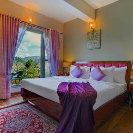 SaffronStays Edelweiss Estate Amore-studio with kitchenette-Nanda Devi & Trishul views-bonfire & candlelight setups