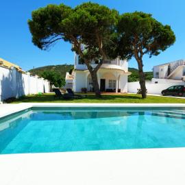 Sunny ocean view house walking distance from beach