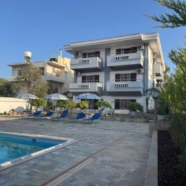 Desire Apartments, hotelli kohteessa Kato Gouves