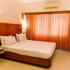 Bisque Magaji Orchid - Malleshwaram, Near Mantri Square Mall & Majestic