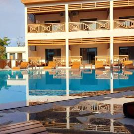 VEZO BEACH II Hotel، فندق في موروندافا