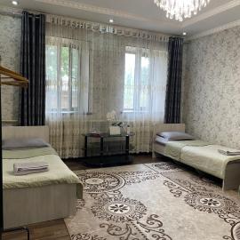 Shabdan Guest House, Hotel in Toktogul