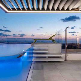 Love in heaven, Hotel in Or ‘Aqiva