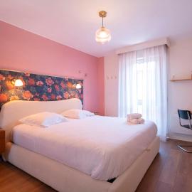 Le Taison d'Or with free parking included