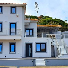 Villa Myrtia I Luxury Seaside Retreat, hotel v destinaci Mourteri