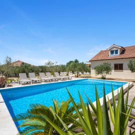 Casa del Mar, hotel u gradu Vodice