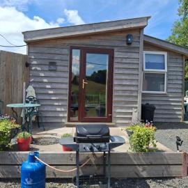 The Hut B & B