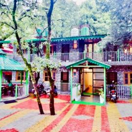 The Woods Resort by Travelista