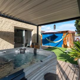 Casa di Ramses Porticcio - Avec jacuzzi, hotel in Porticcio