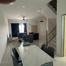 Homestay Behrang Sentral, hotel in Kampung Behrang