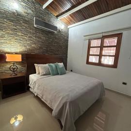 Family Home with Grill, 5 Minutes from the Beach, hotel in Porlamar