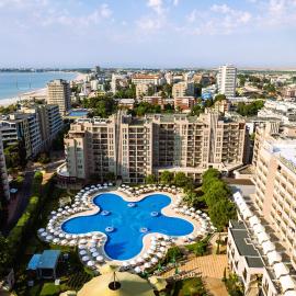 Barcelo Royal Beach - All Inclusive: Sunny Beach'te bir otel