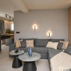 Holi Top Luxurious Apartment