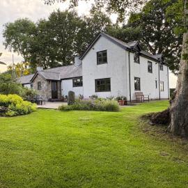 Garth Cottage, hotel a Denbigh