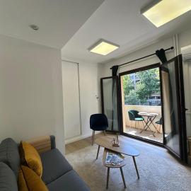 L'étape Aixoise - appartement climatisé terrasse centre ville Rotonde cours Mirabeau allées provençales