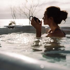 Kauri Lodge -Luxury waterfront, hotel u gradu Pouto