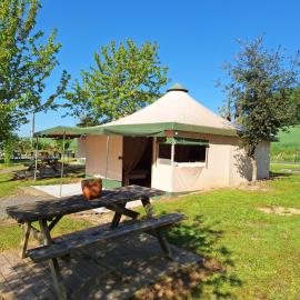 Les 2 étangs La Foulonnerie Lodge - Tente, ξενοδοχείο σε Saint-Jean-Saint-Germain