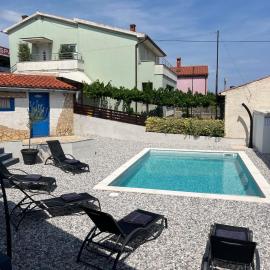 Manolo house with jacuzzi & pool