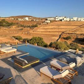 Kozadinos Art Suites, hotel a Kithnos