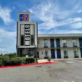 Motel 6-West Monroe, LA, хотел в Уест Монро