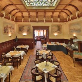 Hotel Elefant, hótel í Schwerin