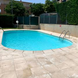 Vistas Río Tormes Huerta Otea Piscina abierta hasta el 15 de septiembre, hotel in Salamanca